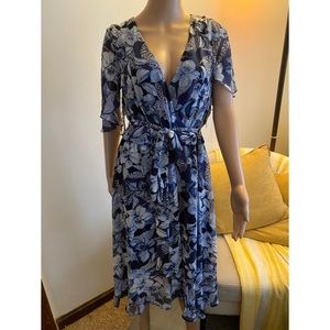FLORL WRAP STYLE DRESS